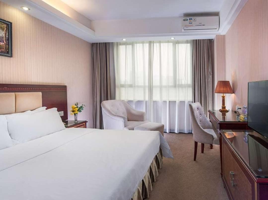 Vienna Hotel Longgang Nanlian Shenzhen Exteriör bild